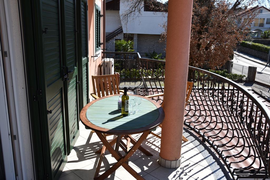 Apartment Center