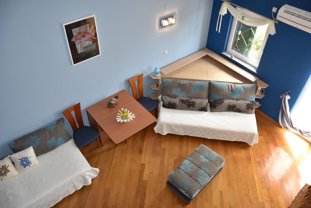 Apartment Center *
